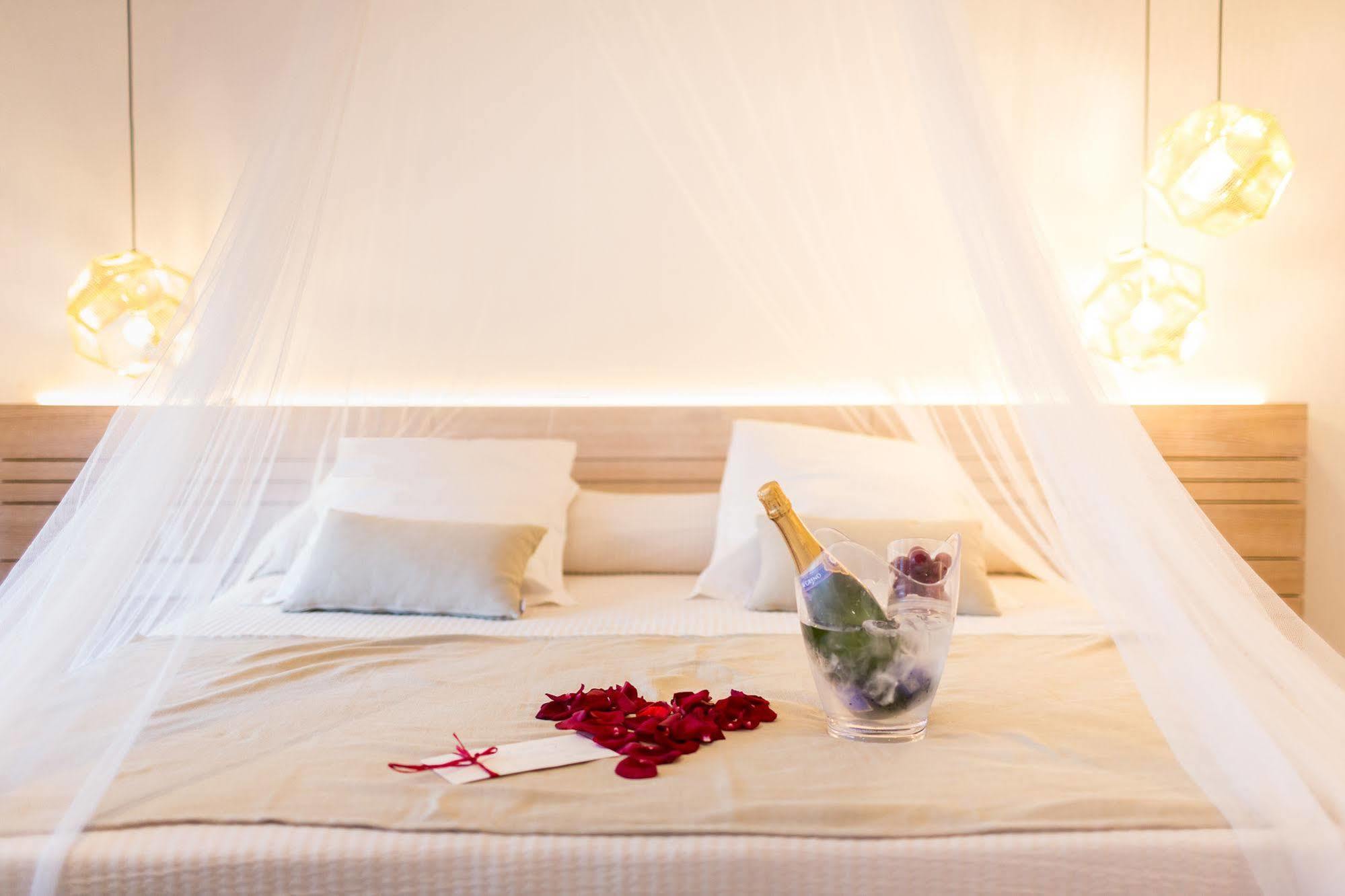 Gatzara Suites Santa Gertrudis Santa Gertrudis  エクステリア 写真